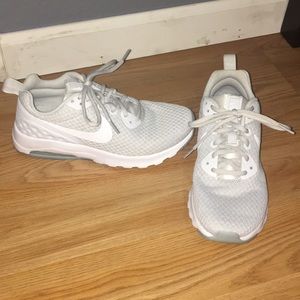 Nike AIR MAX Motion LW